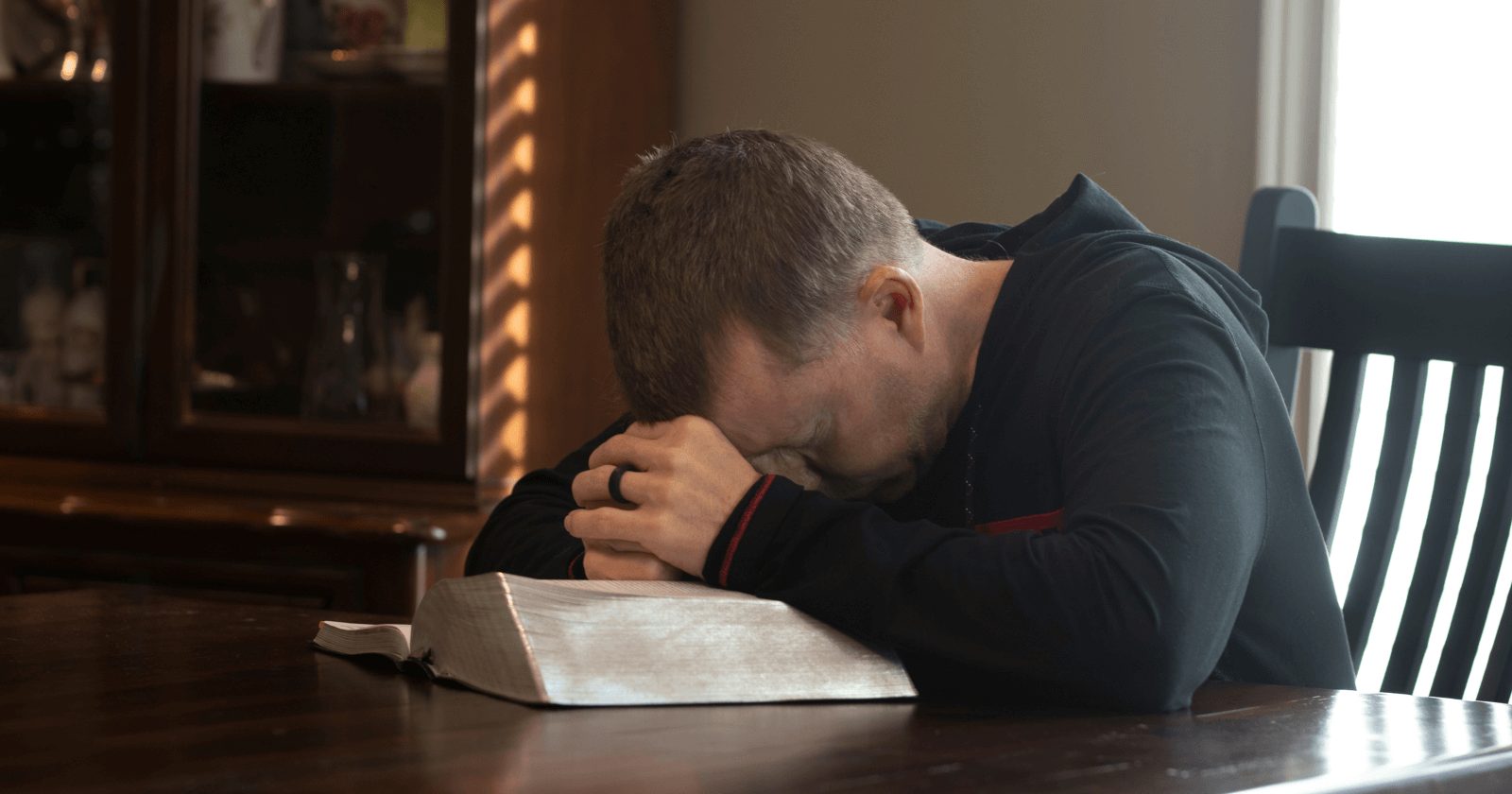 Oração do Credo: o verdadeiro e como é a forma certa rezar
