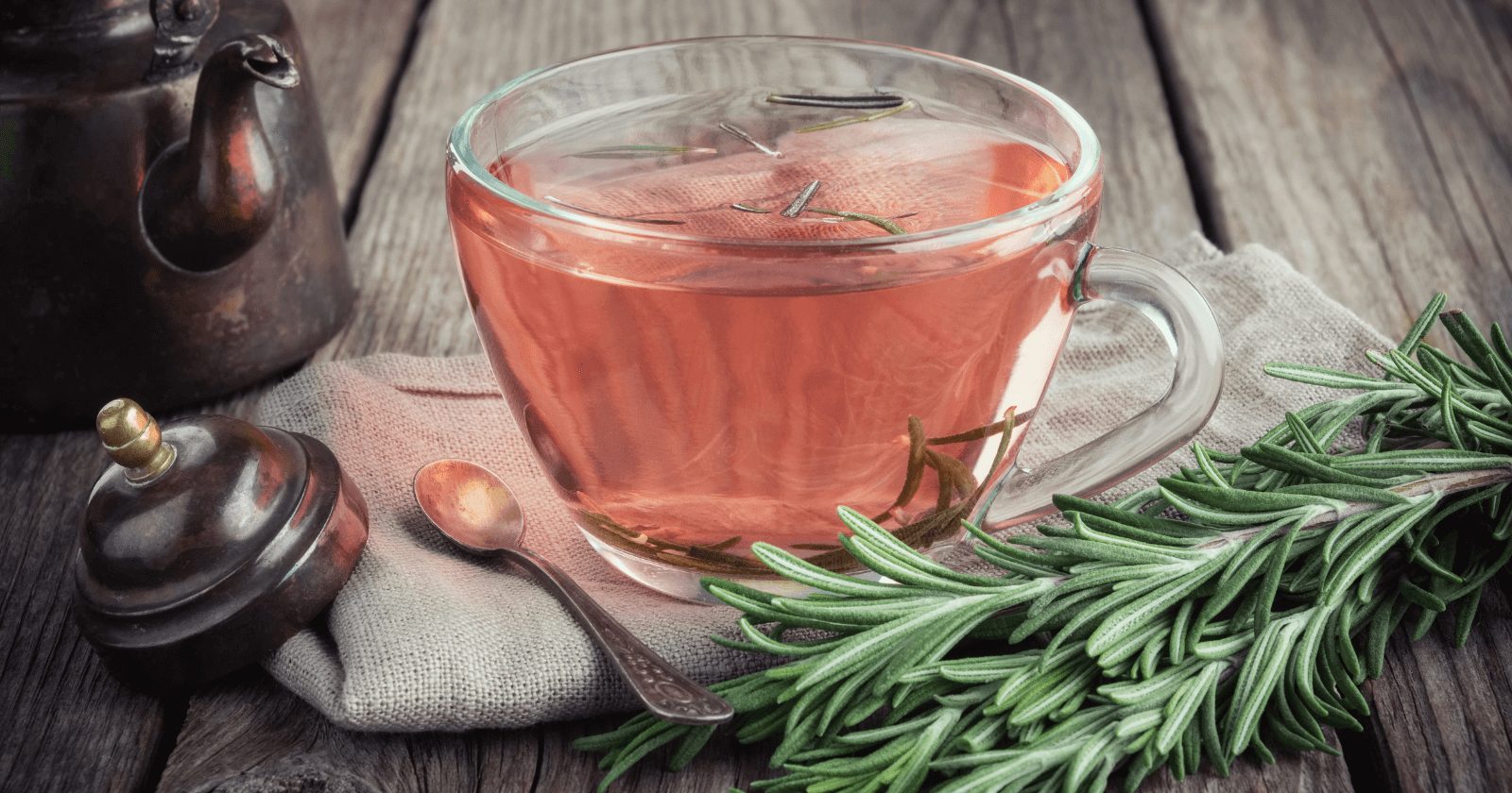 13 benefícios do chá de alecrim para te querer fazer tomar essa delícia todos os dias