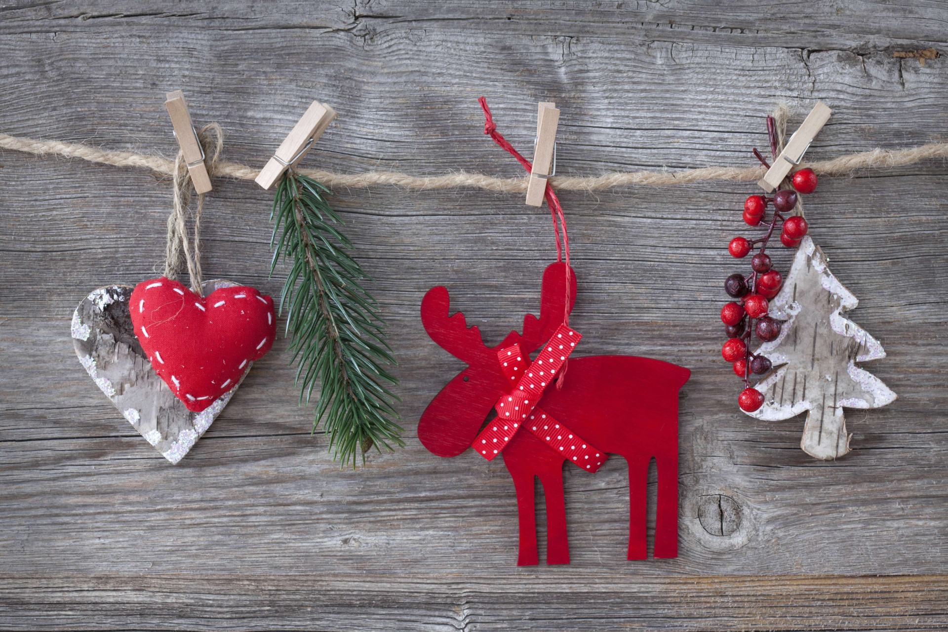 12 truques para guardar decorações de Natal e conseguir reutilizar todas no ano que vem