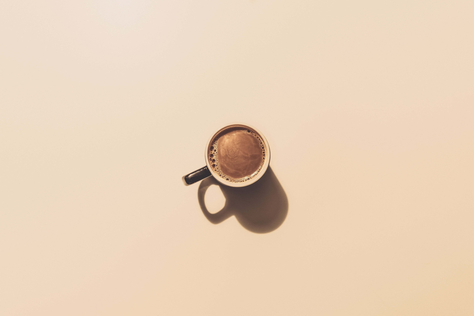 Simpatia PODEROSA com café vai te trazer as mudanças que tanto procura (Imagens: Unsplash)
