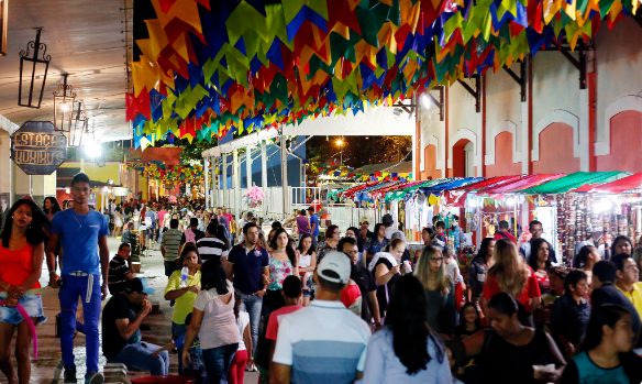 Cidade brasileira tem as melhores atrações juninas e garante o melhor São João: CONCORDA? (Imagens: Prefeitura de Caruaru)