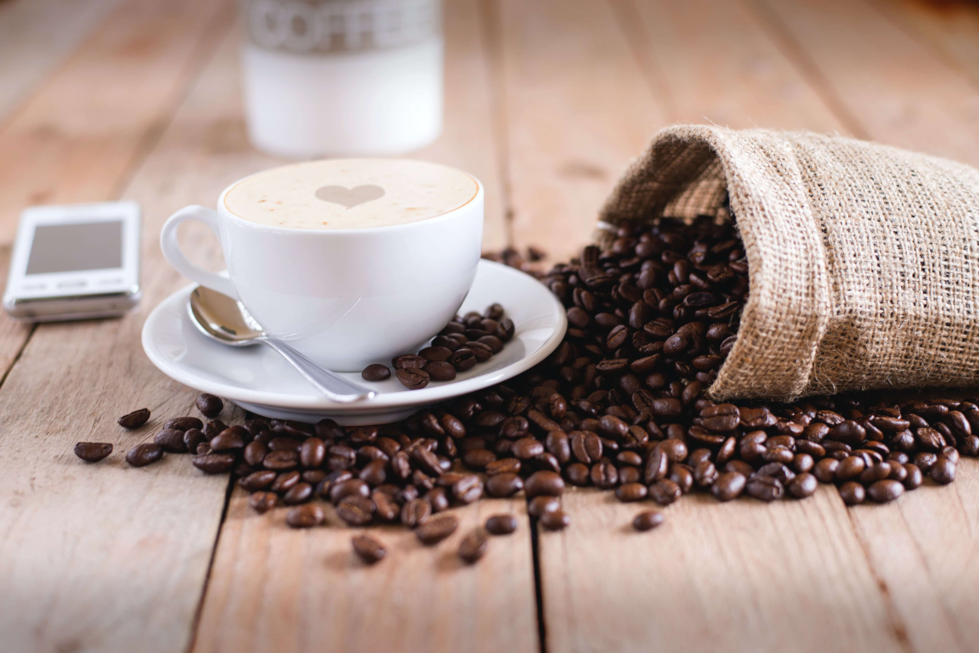 O significado espiritual do café e dicas poderosas de como aproveitar seu grande poder (Imagens: Unsplash)