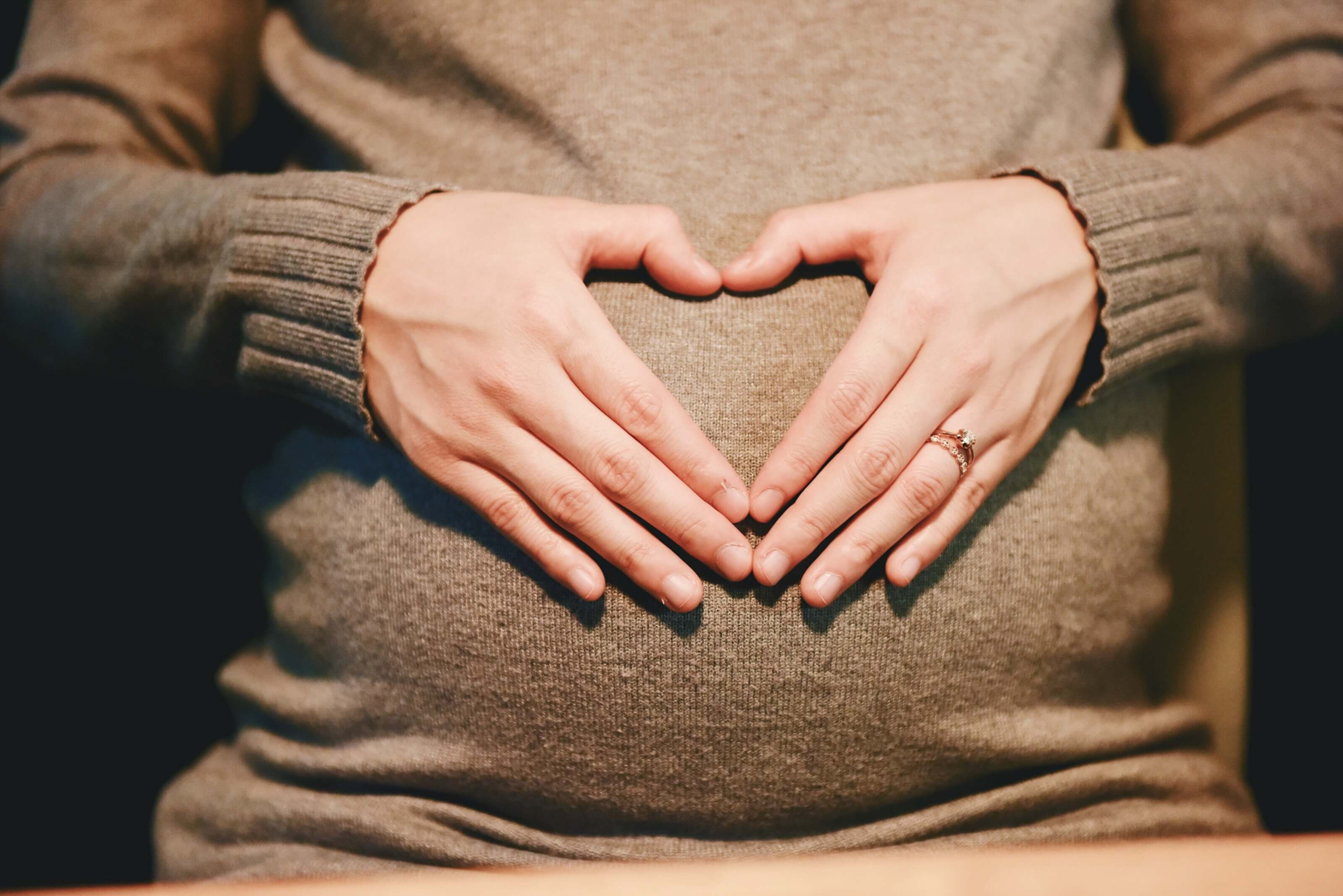 5 sinais bons de sonhar com grávidas para te deixar aliviado (Imagens: Unsplash)