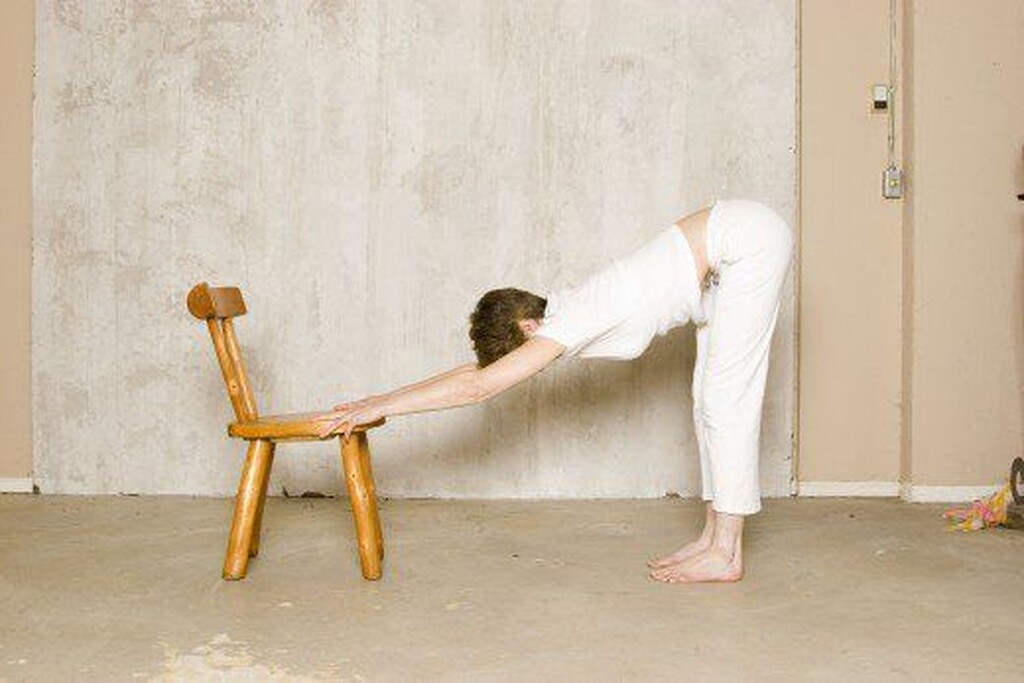 posicoes-de-yoga-para-quem-trabalha-sentado-descontrair-os-punhos